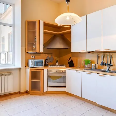 Appartamento Apartamenti I Gjere Me Saune Durrës